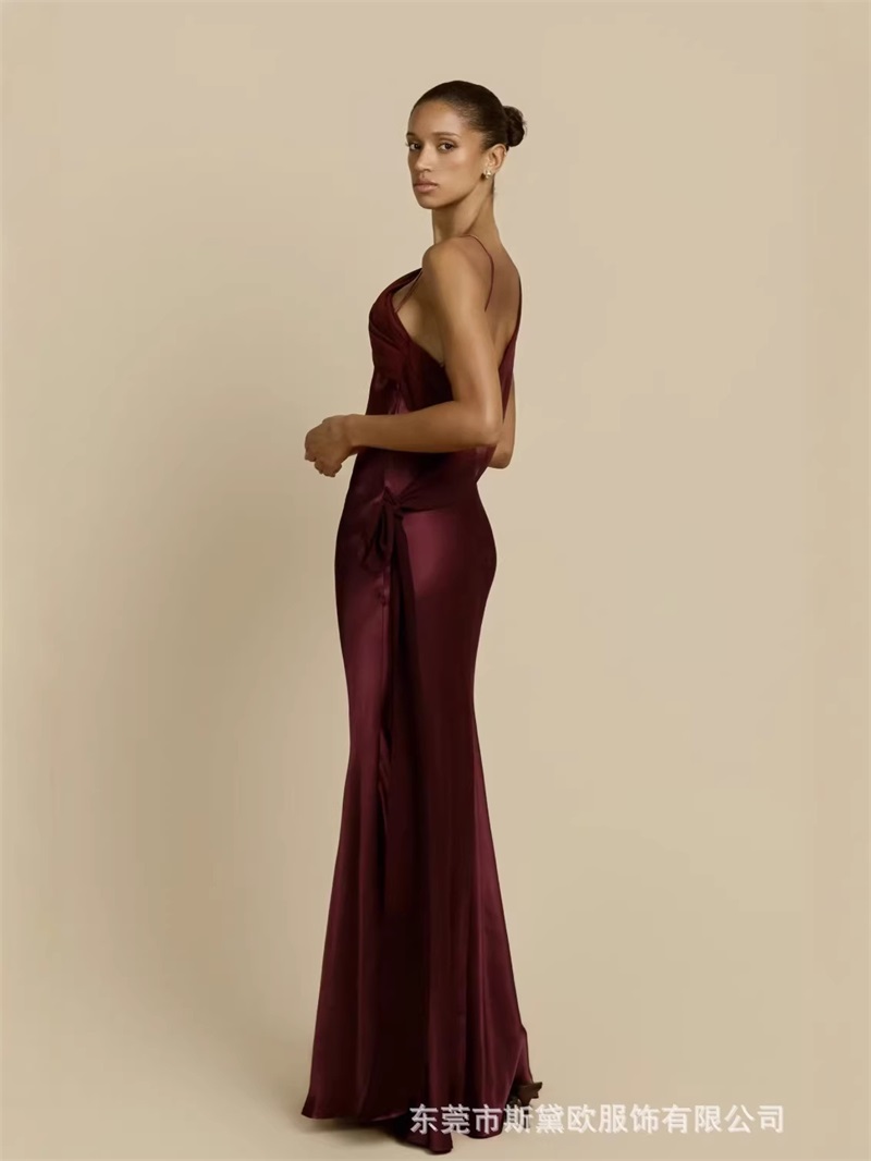 バーガンディ サテン プロムドレス セクシー ワンショルダー - Slip Dress Satin のレビューと価格
